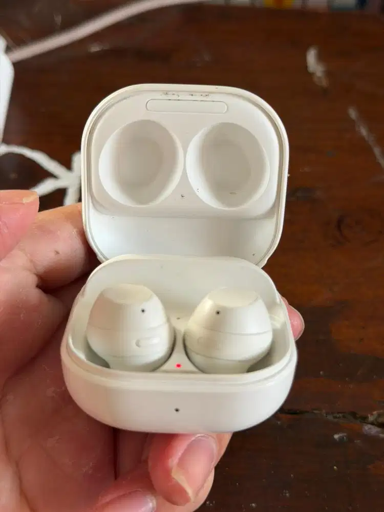 Samsung Galaxy Buds FE White (Unit & Case Only / No box)