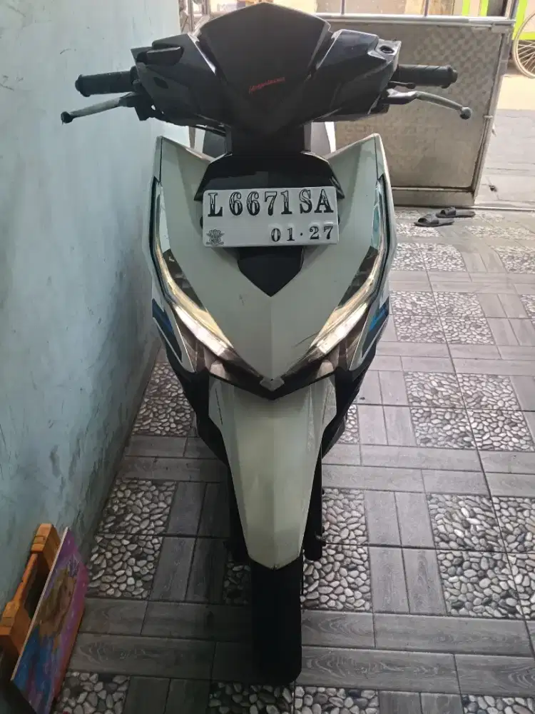 VARIO 125 2017 WHITE