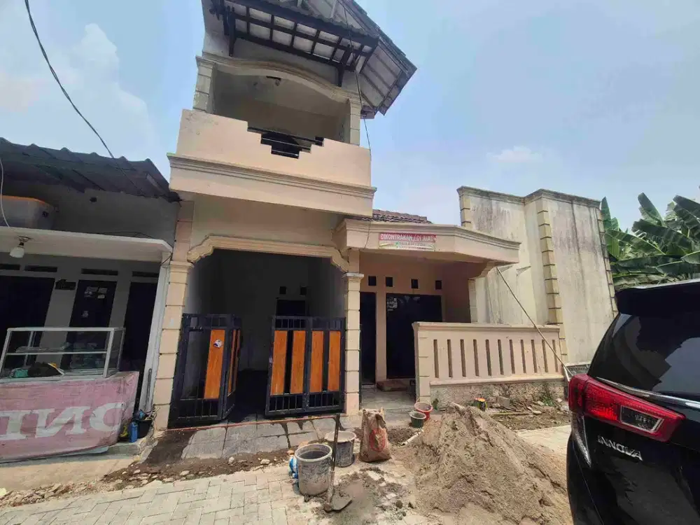 jual rumah 2 lantai hook tengah kota Serang