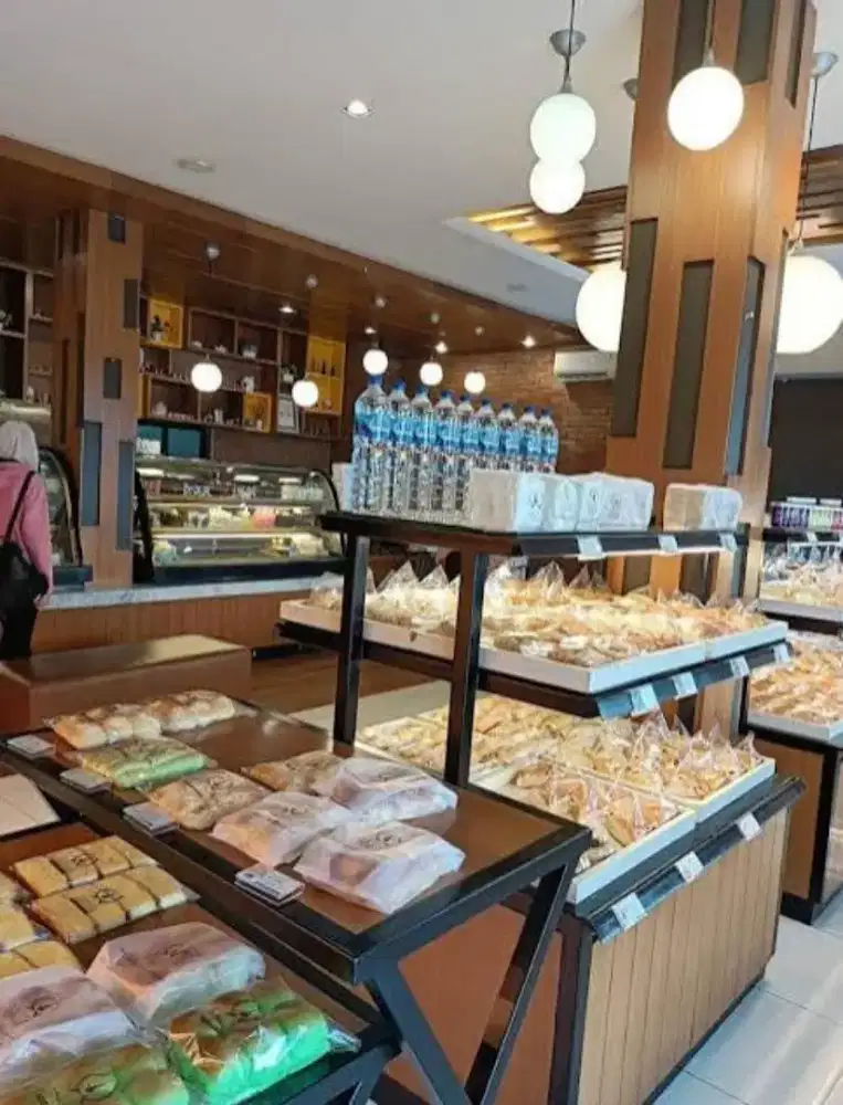 Dibutuhkan Kepala Toko Kue