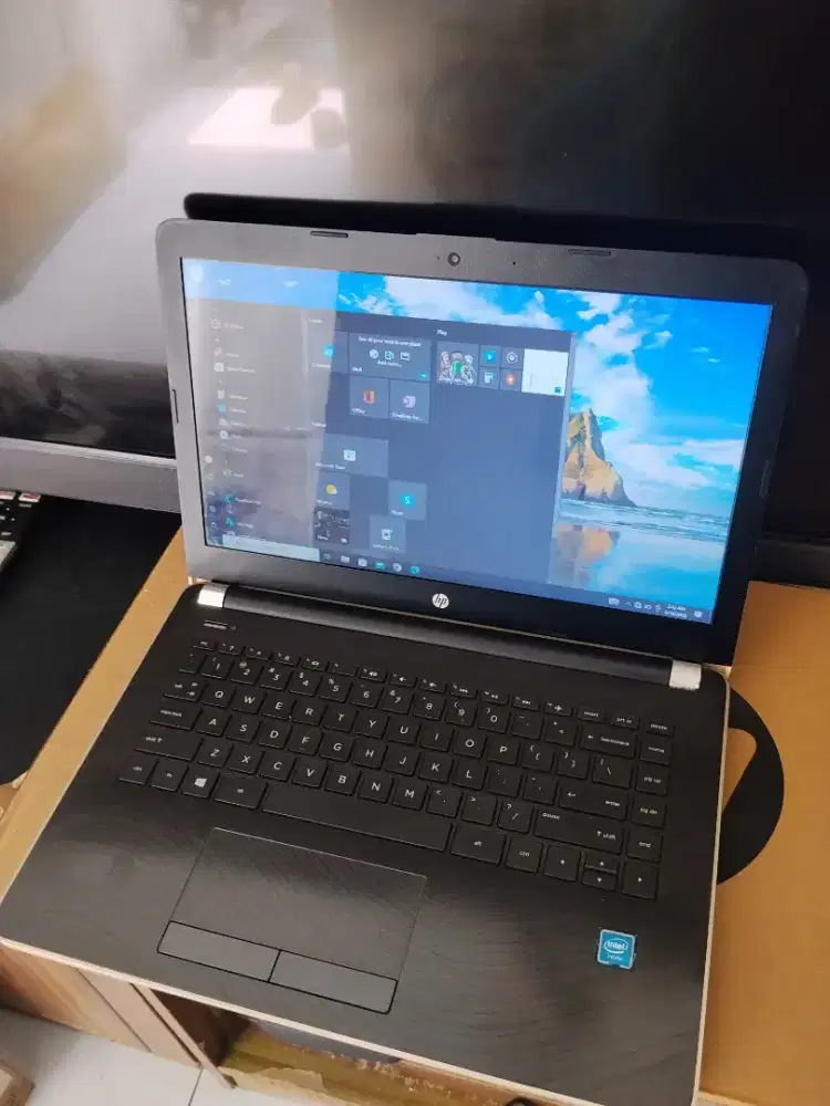 Laptop hp full set. Lengkap dengan box
