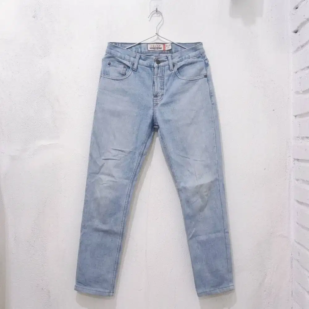 Celana Jeans Pria,  CRUST Fading Size 27 P : 100 cm, LP : +72 cm