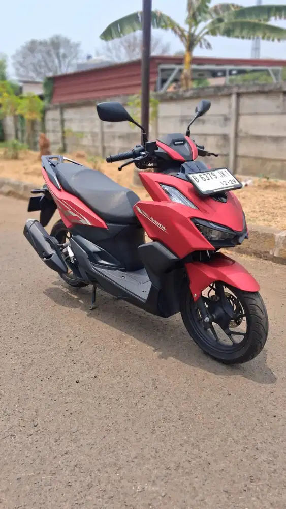 (B) AllNew Honda Vario 160 CBS ISS Tahun 2024 Km LOW