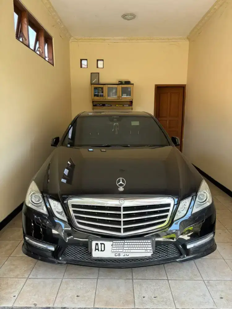 MERCEDES BENZ E 250