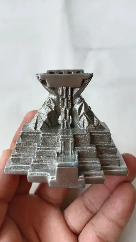 Miniatur Menara Olympiade Olympia Thn 776Sm Material IRIDIUM
