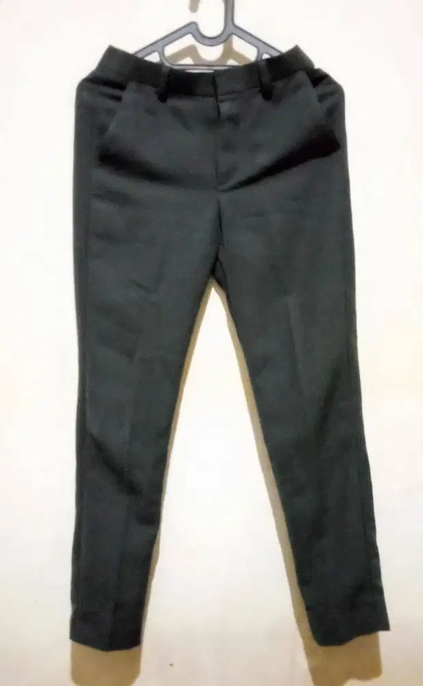 Celana Katun Abu Abu Tua Size 29 No Minus