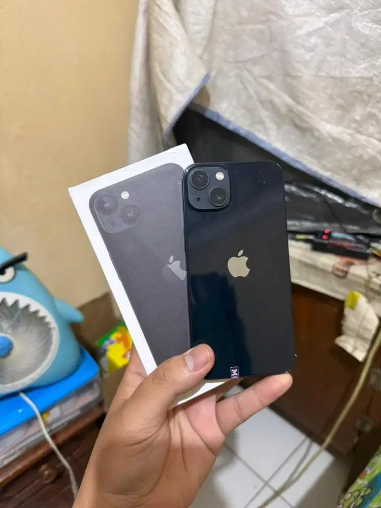 Iphone 13/128 Hitam Minus tipis fullset