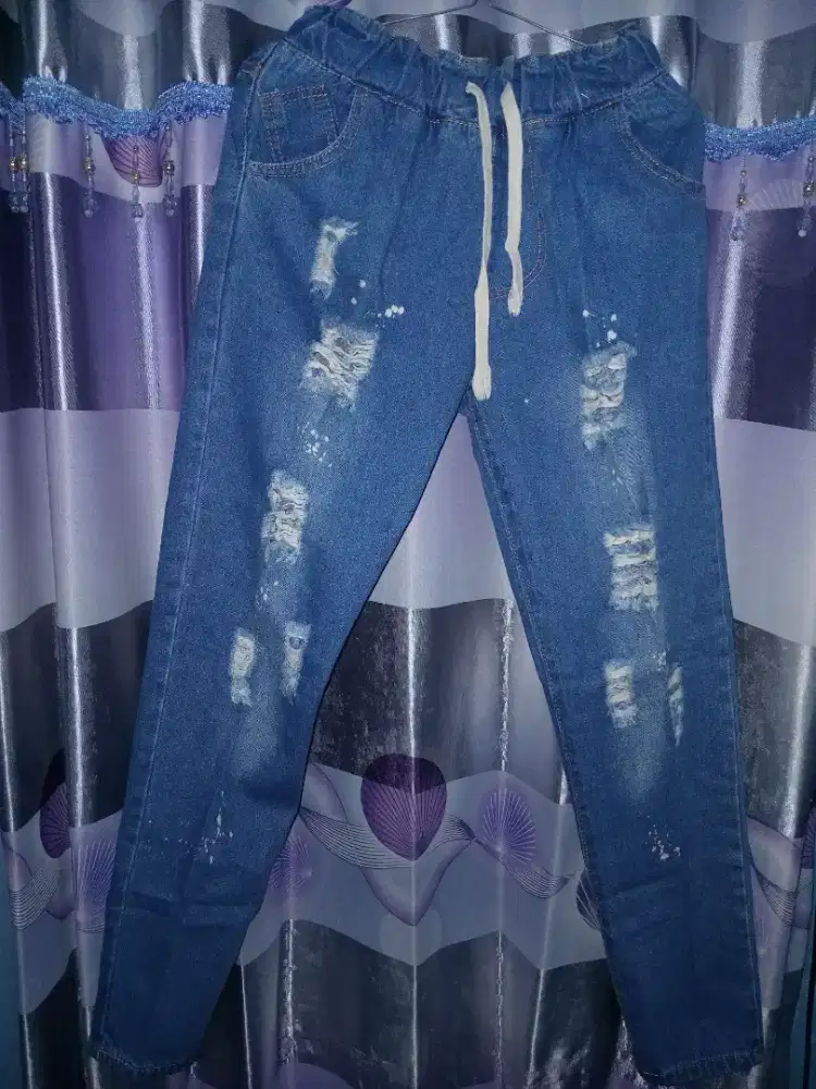 Celana Riped Jeans highwaist