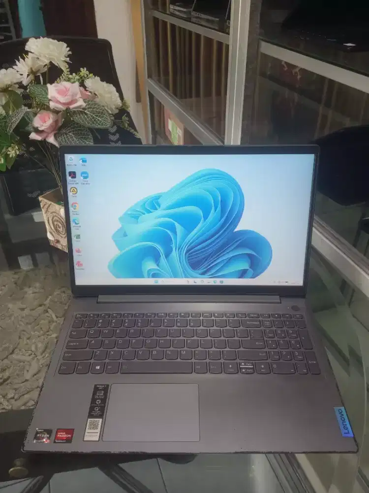 Laptop Lenovo Ideapad 3 Amd Ryzen 5 Ram 8 Ssd 256 Radeon graphics