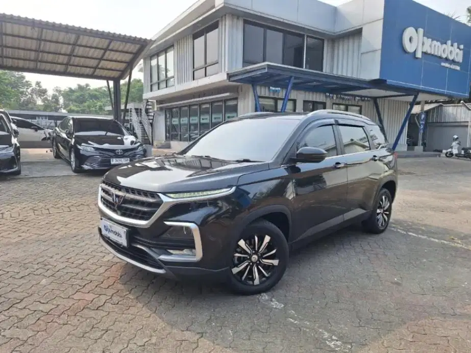 KM Rendah - Wuling Almaz 1.5 Exclusive 5-Seater Bensin-AT 2021