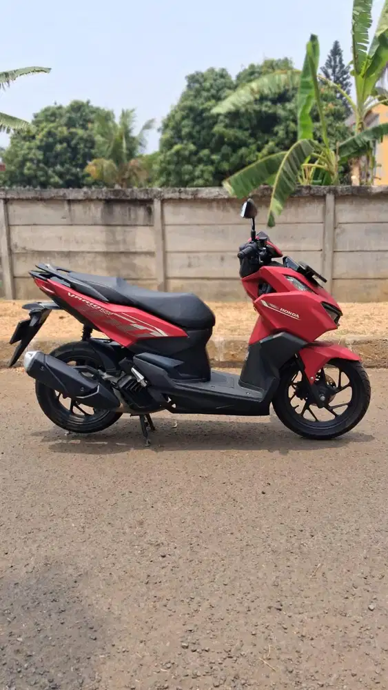 (B) AllNew Honda Vario 160 CBS ISS Tahun 2024 KM LOW
