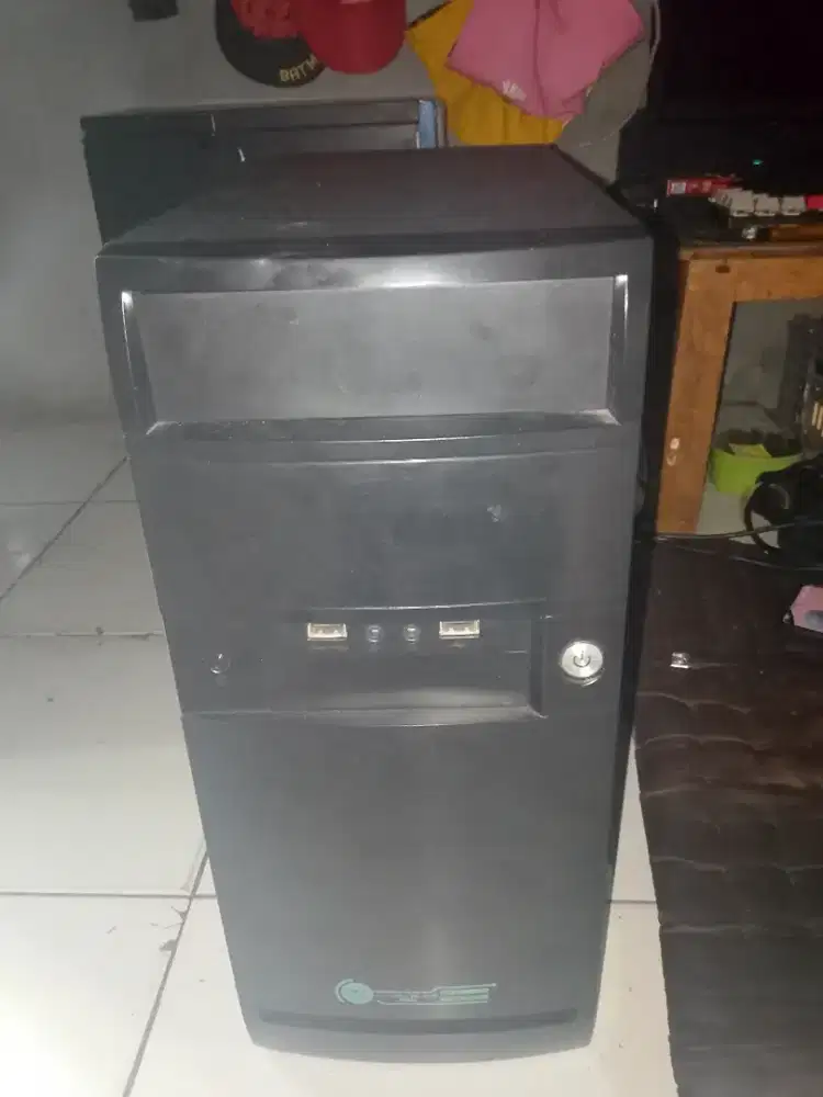 PC ONLY CORE I3 GEN 4 NEGOOO