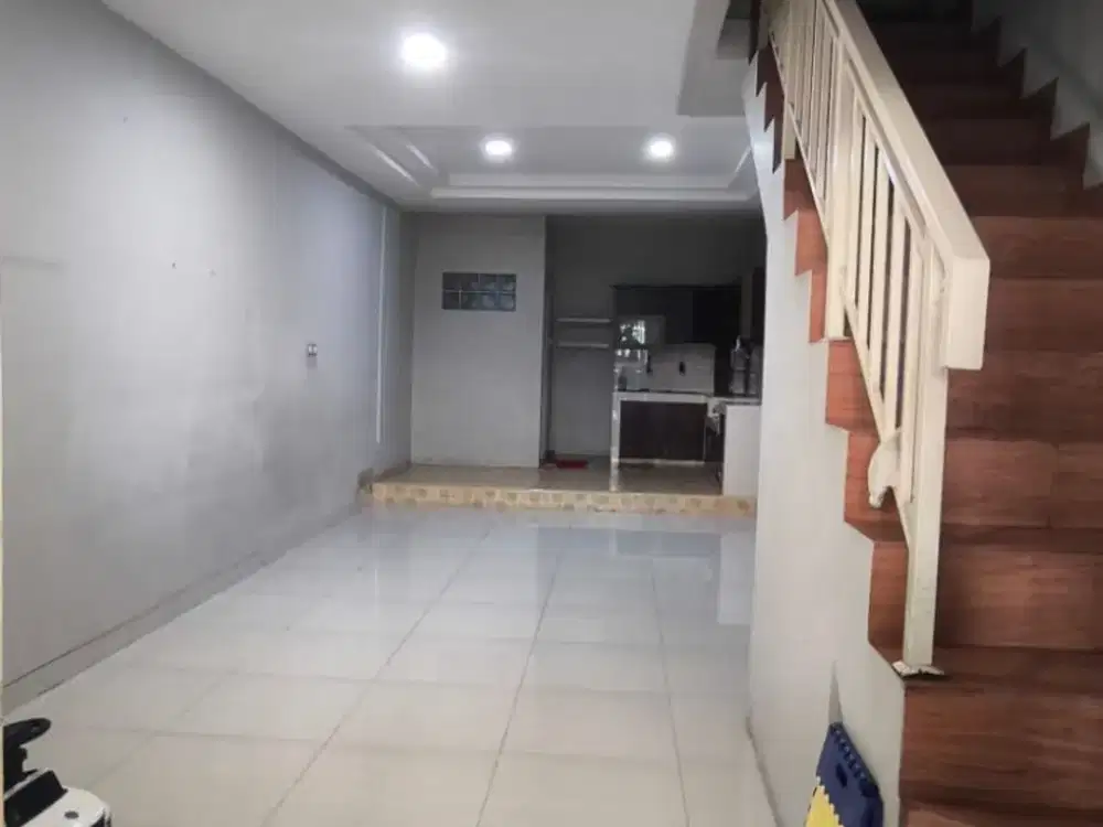 Dijual Rumah 2 Lantai di Permata Palem – Dekat Superindo | SHM