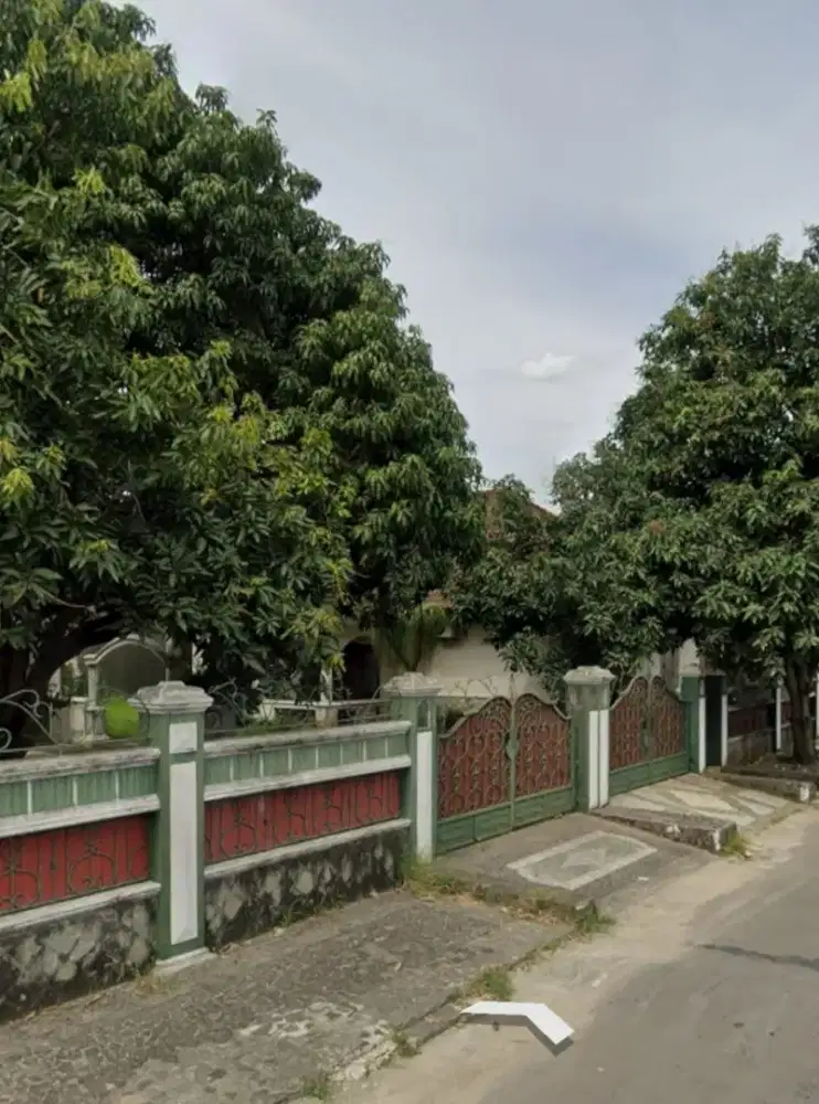 DI SEWAKAN RUMAH KANTOR