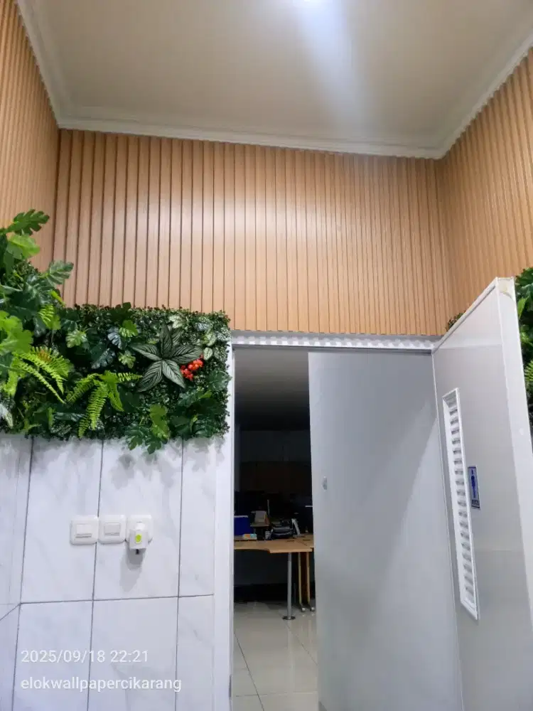 Pemasangan wallpanel WPC