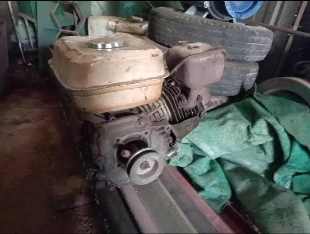 Mesin Bensin bekas kompresor Angin 2 piston/2hp