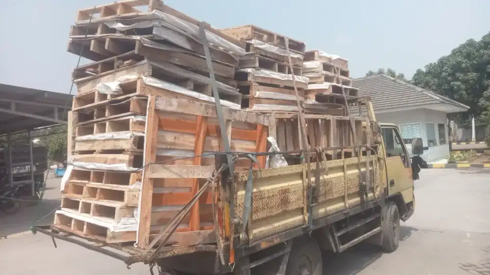 Palet kayu balok panjang