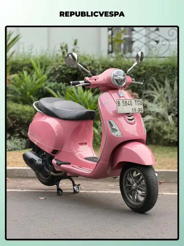 JUAL CEPAT PIAGGIO VESPA LX 125 IGET LED THN 2020 LOW KM!