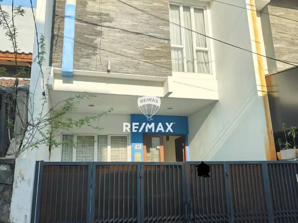 DIJUAL RUMAH SEMI FURNISHED DIDAERAH TOMANG JAKARTA BARAT
