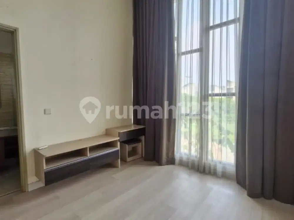 Dijual Rumah 2 Lantai Lebar 7 Semi Furnished Cluster Asya, Cakung, Jakarta Timur, 030