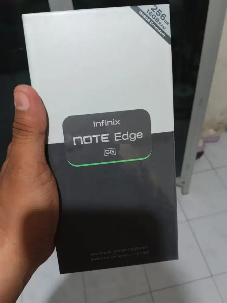 Infinix note edge 5g 8/256GB