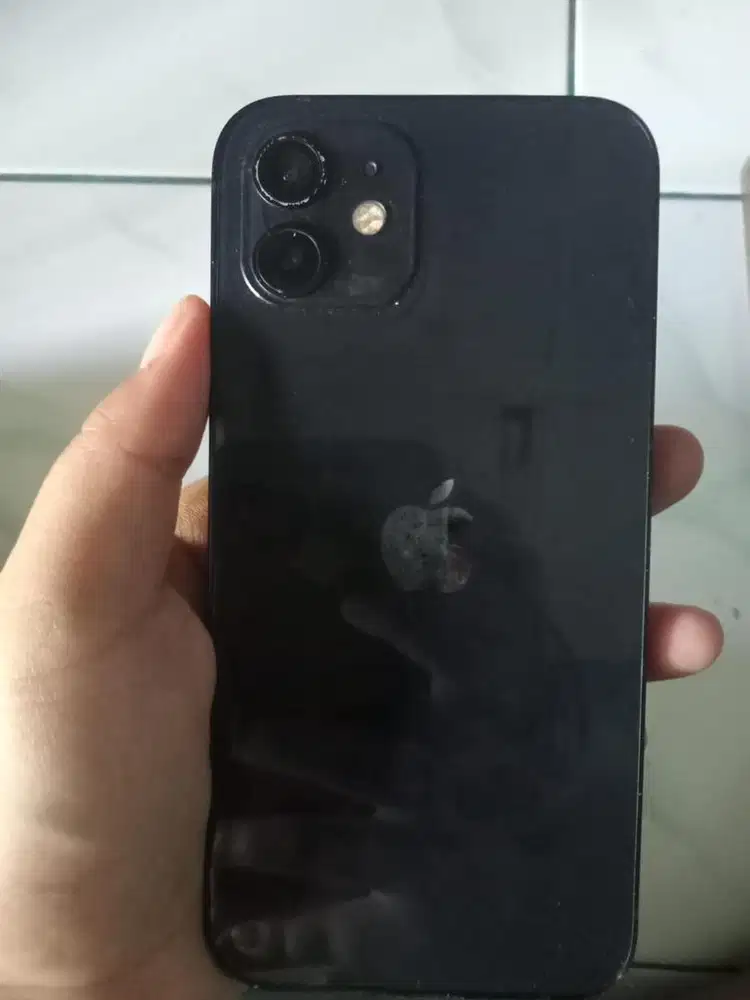 Di jual iphone 12