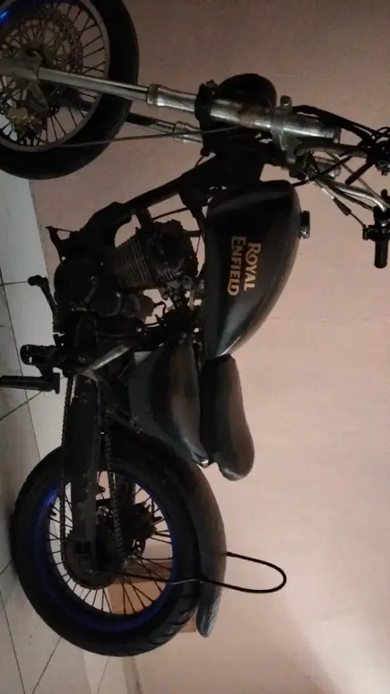 Motor custom boober choppergl viar