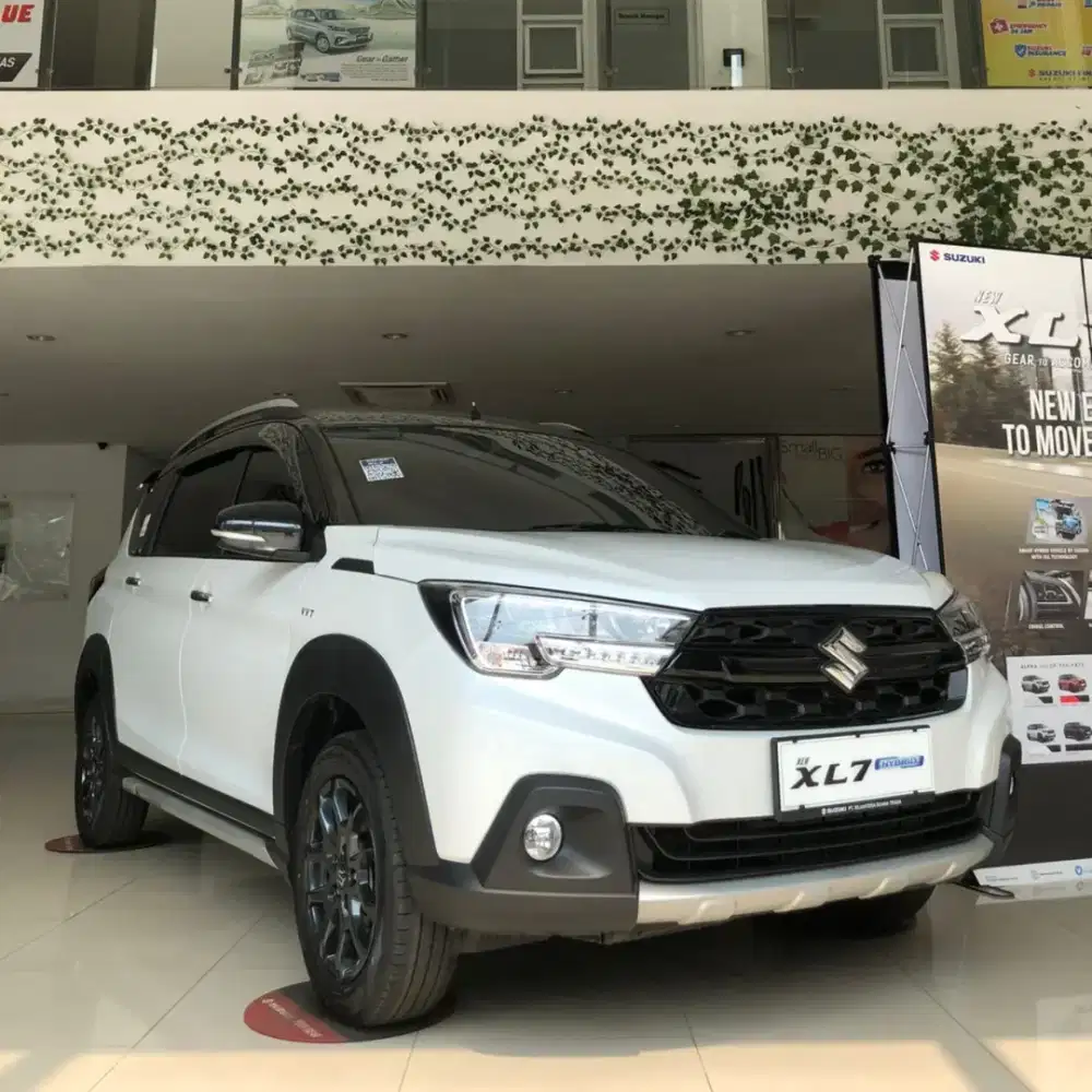 XL 7 Alpha Kuro Putih