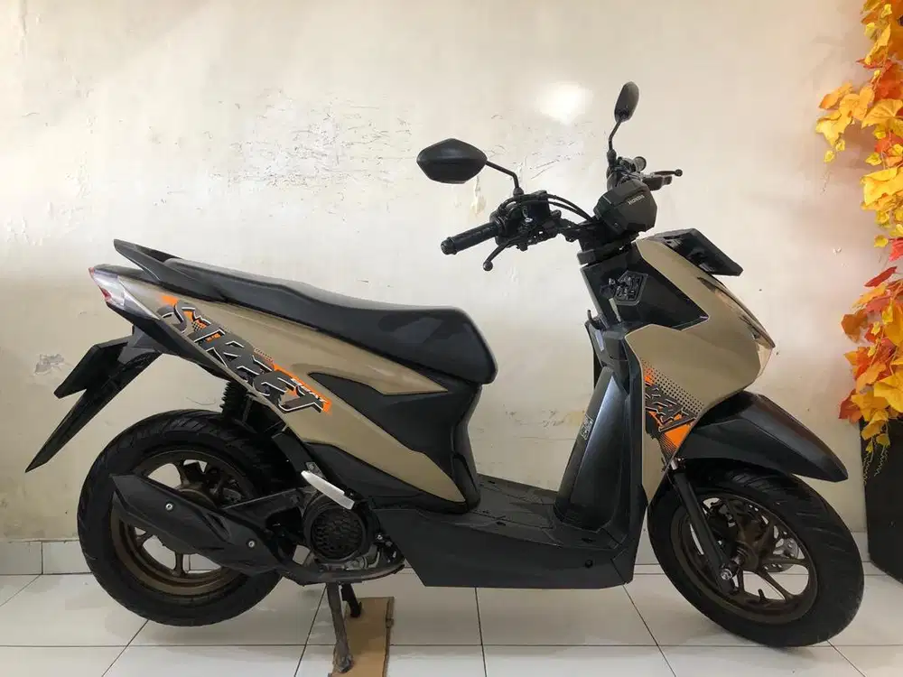 Honda Beat Street coklat Th.2025 pajak baru 2027
