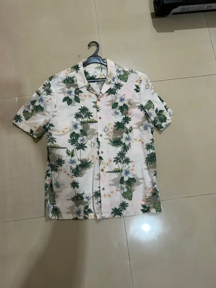 Kemeja Lengan Pendek M&S L