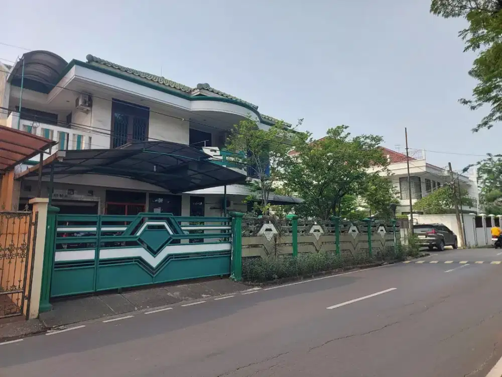 Dijual Rumah Mewah di citra 2 Hadap Selatan dan Timur
