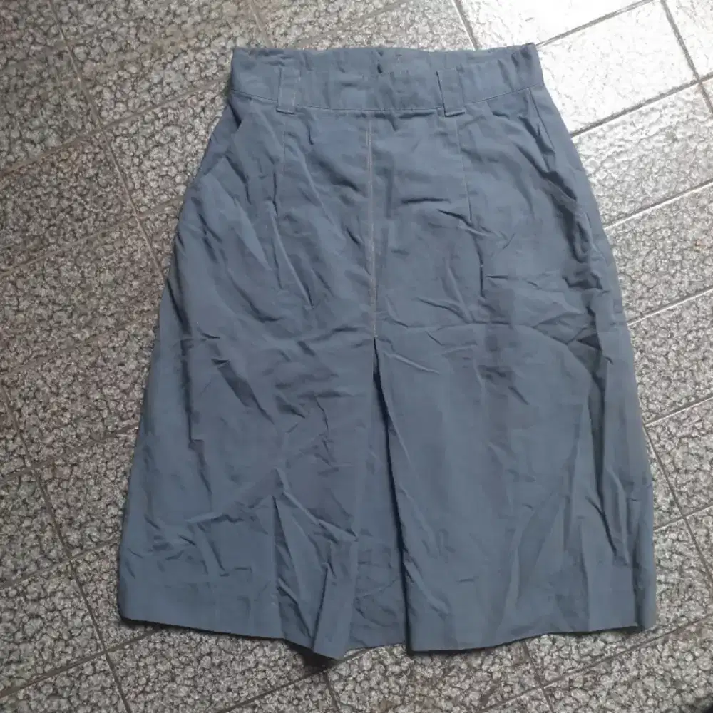 Rok seragam SMA