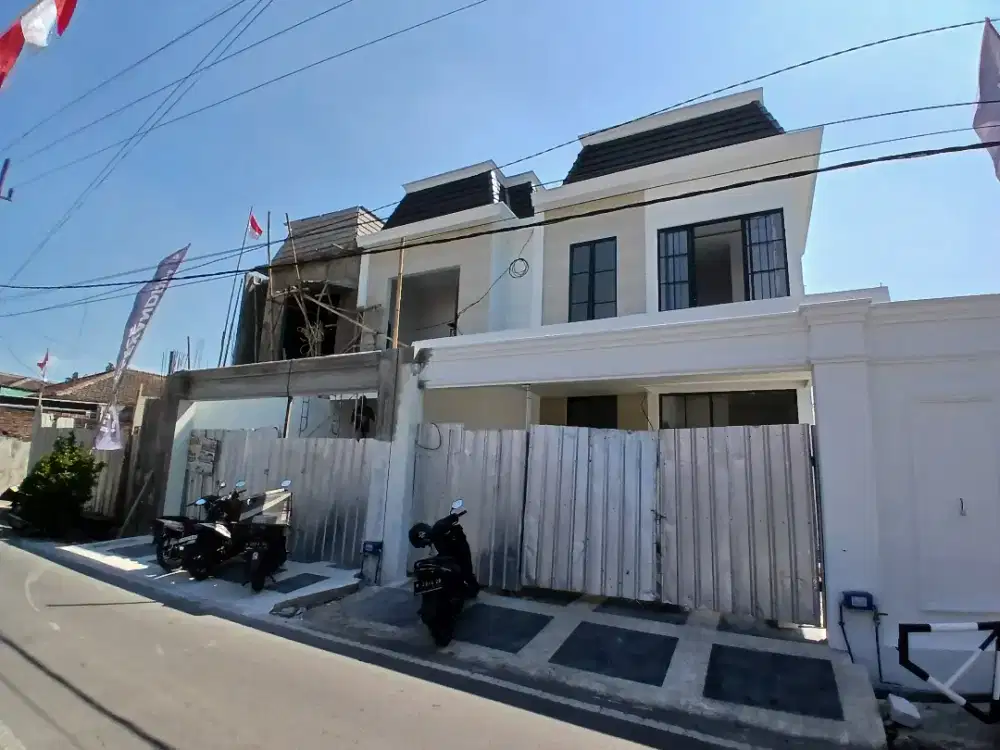 Dijual rumah strategis modern Alexandria palace bantaran suhat malang