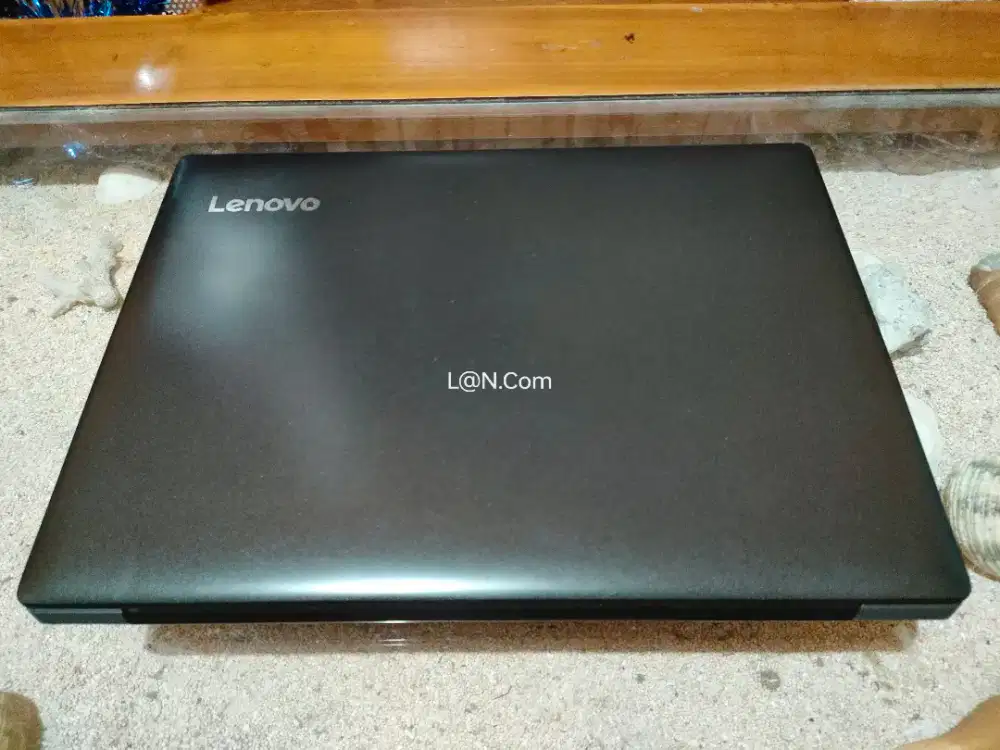 Lenovo ideapad 330 Amd A9 ram 4/1000gb