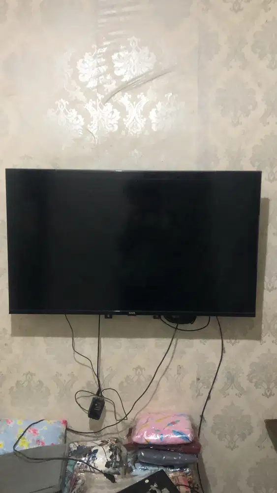 Merk Chiq ,50 inch Google tv umur pakai 1 tahun