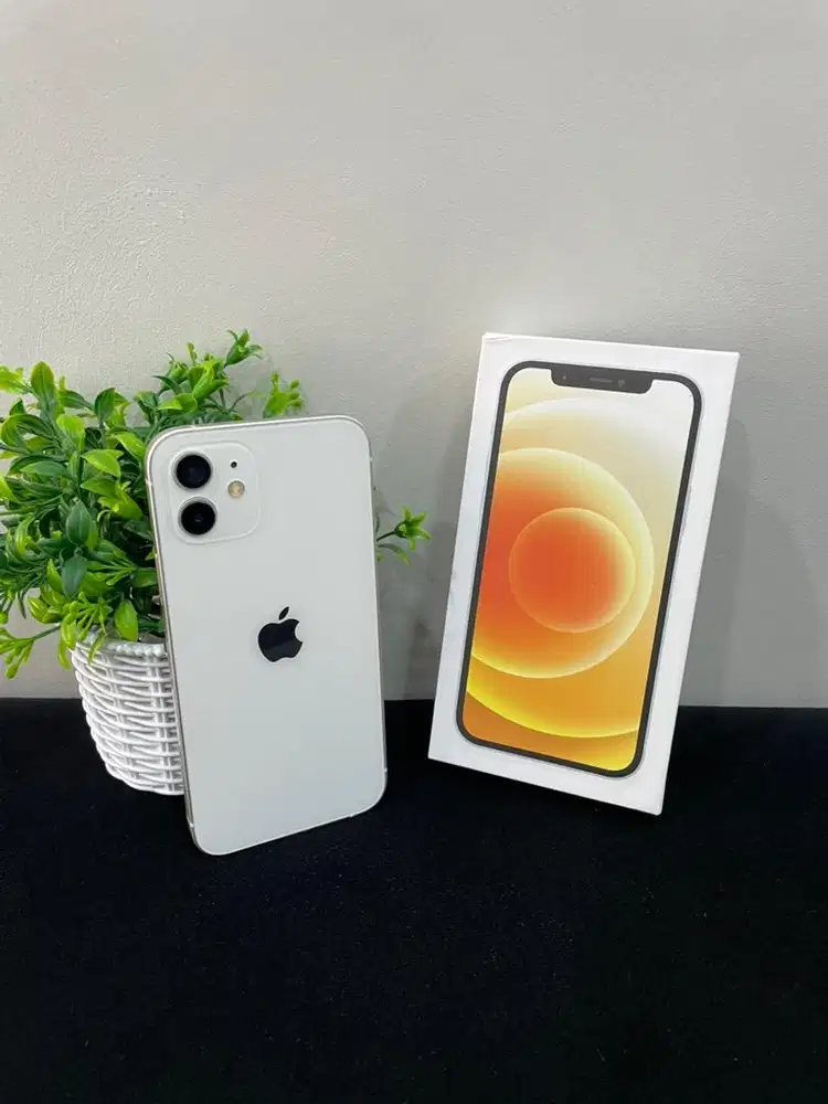 IPhone 12 128GB White mulus Fullset BH 100% Sinyal All Operator