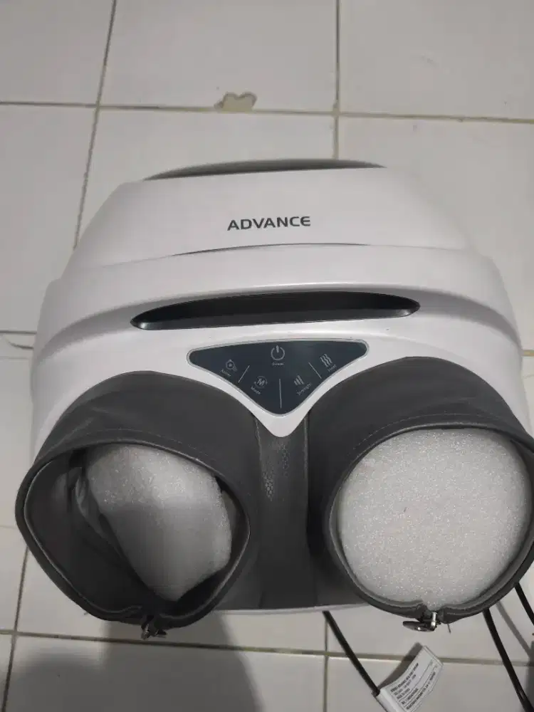 Alat pijat kaki elektrik merk Advance