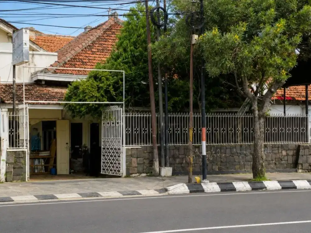Jual Rumah Tengah Kota Area Perkantoran di Thamrin Semarang
