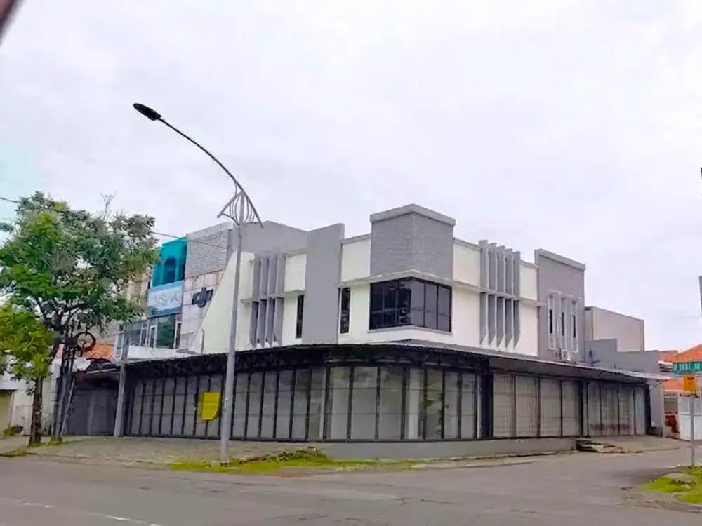 Sewa Ruko Komersil Strategis di Raya Baratajaya Surabaya