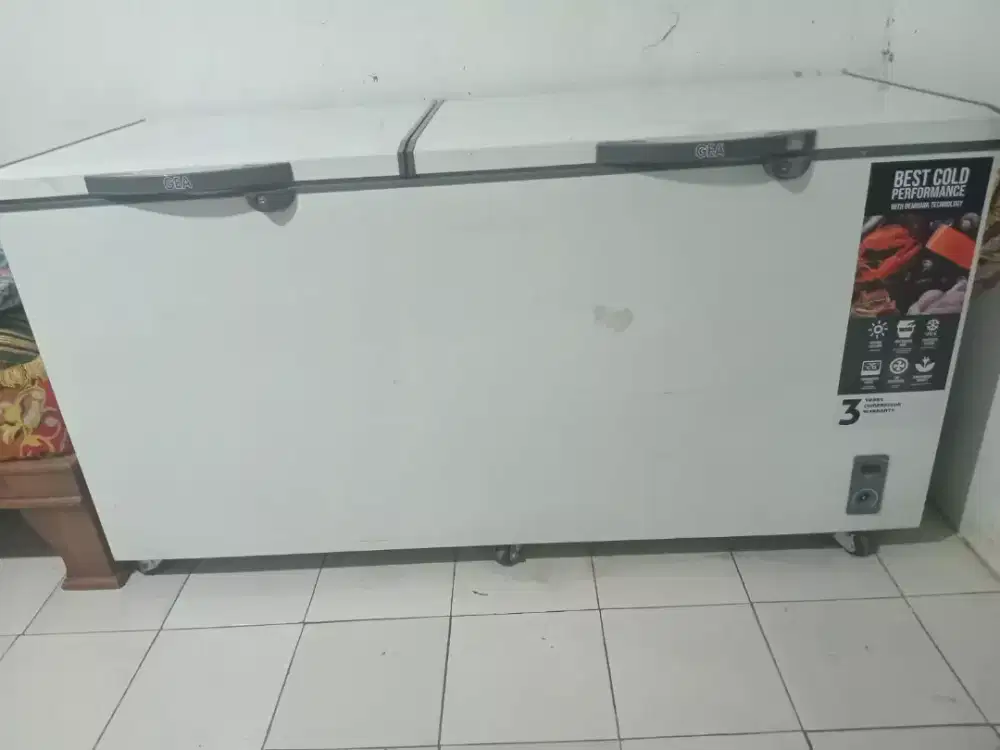Frozen food kondisi mulus,merk GEA