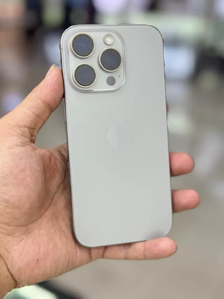 Iphone 16 pro 128Gb natural titanium second resmi ibox garansi on