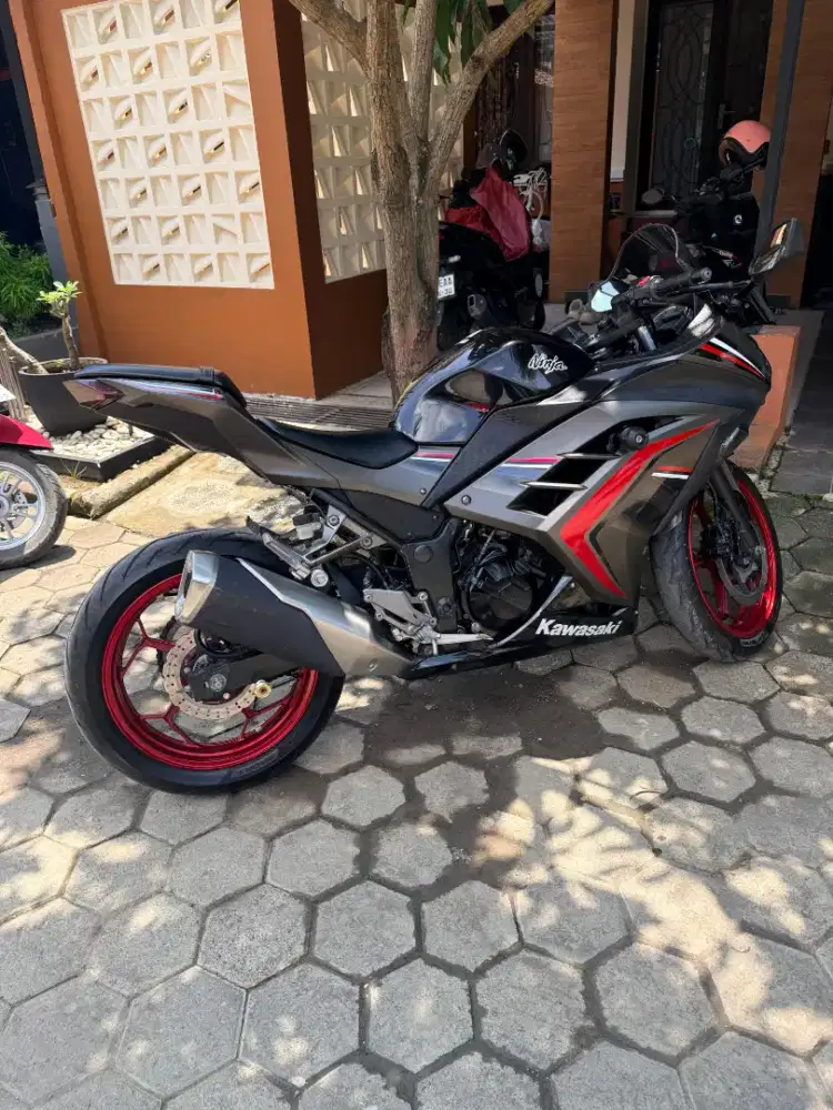 Ninja 250 2017 terawat