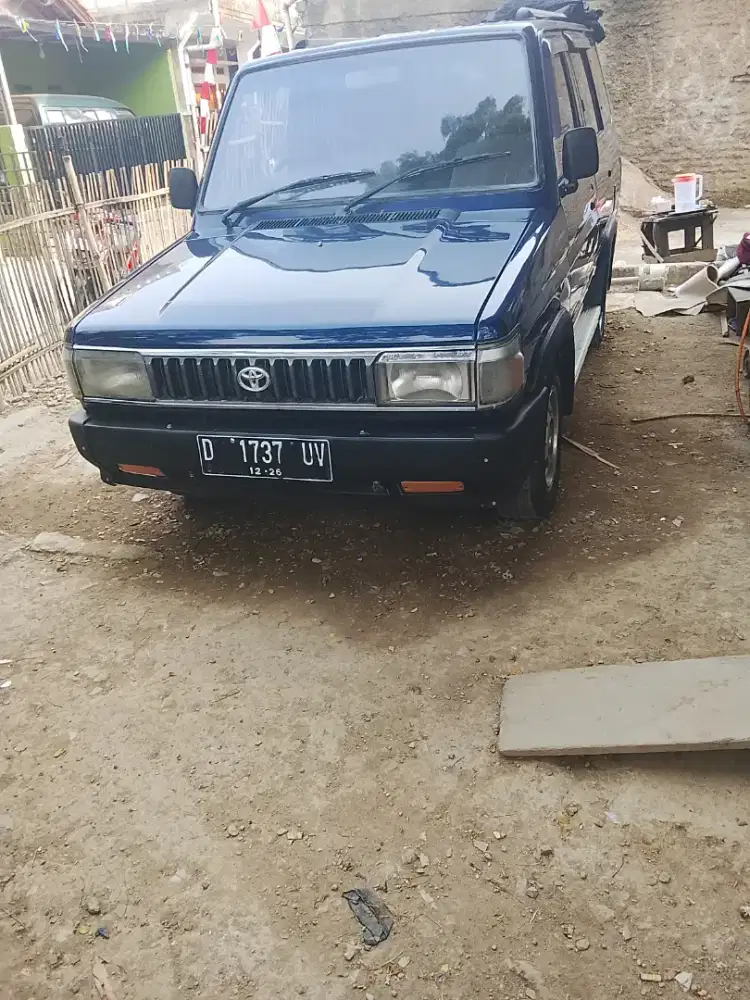 Toyota kijang 1995