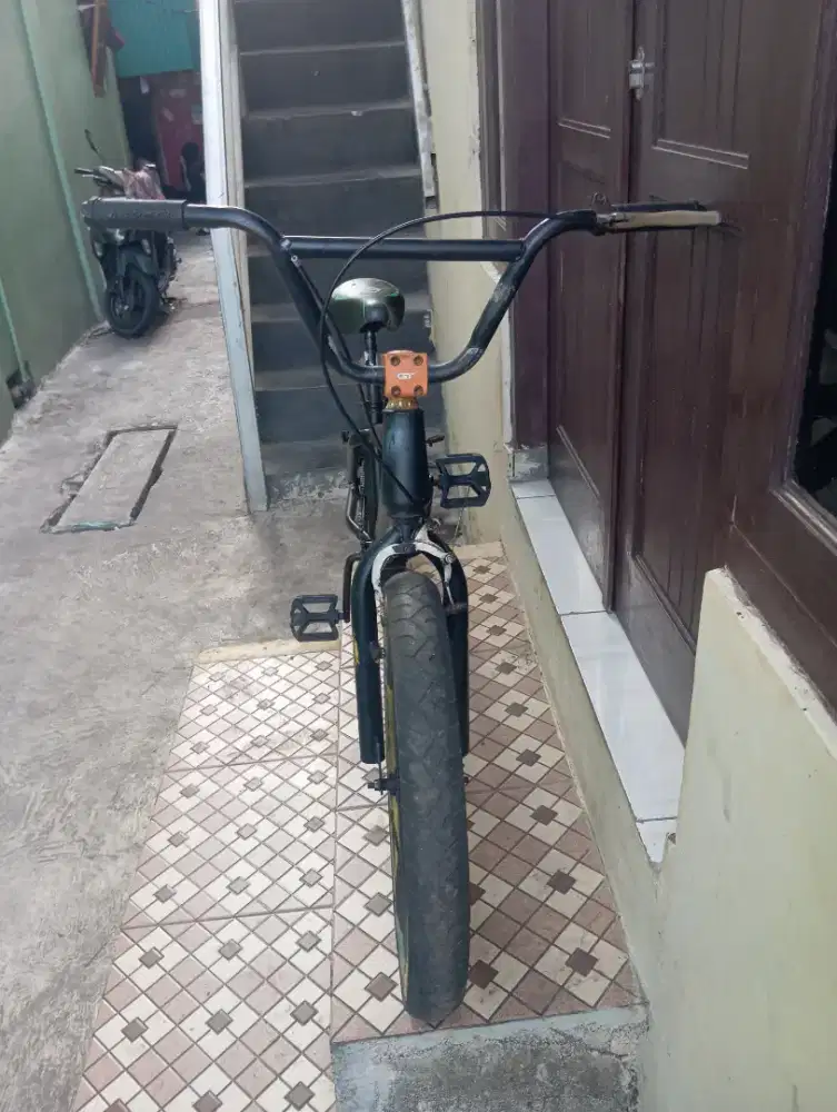 Di jual sepeda BMX merek United