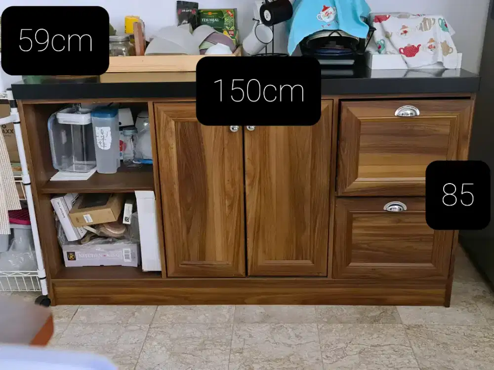 lemari/kabinet serba guna/Rak TV
