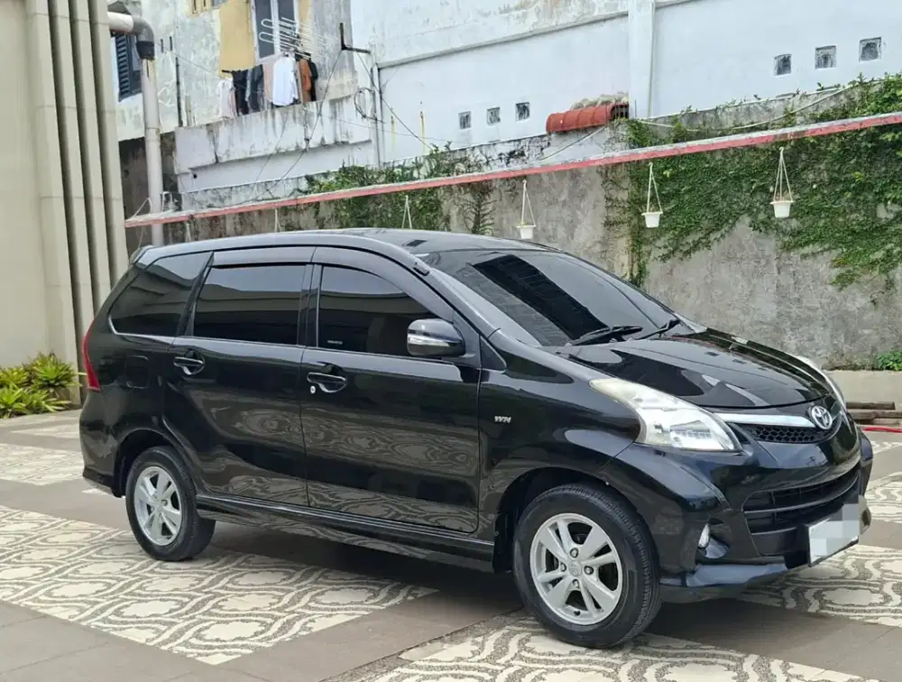 AVANZA VELOZ 1.5 MATIC TAHUN 2012