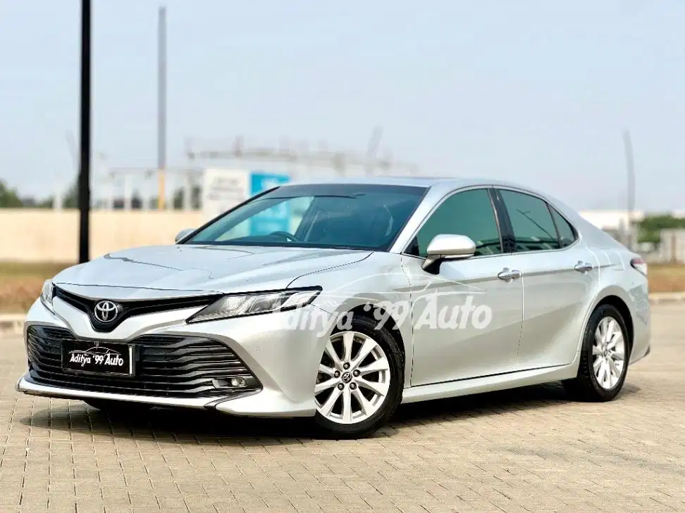 HARGA TERMURAH! TOYOTA CAMRY V 2021/2020 AT DP CREDIT 5JT AJA GAS