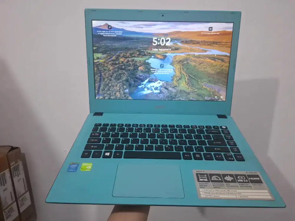 ACER E5-473G, Core i3 gen 5 + NVIDIA, RAM 8GB, SSD 128GB. Bergaransi