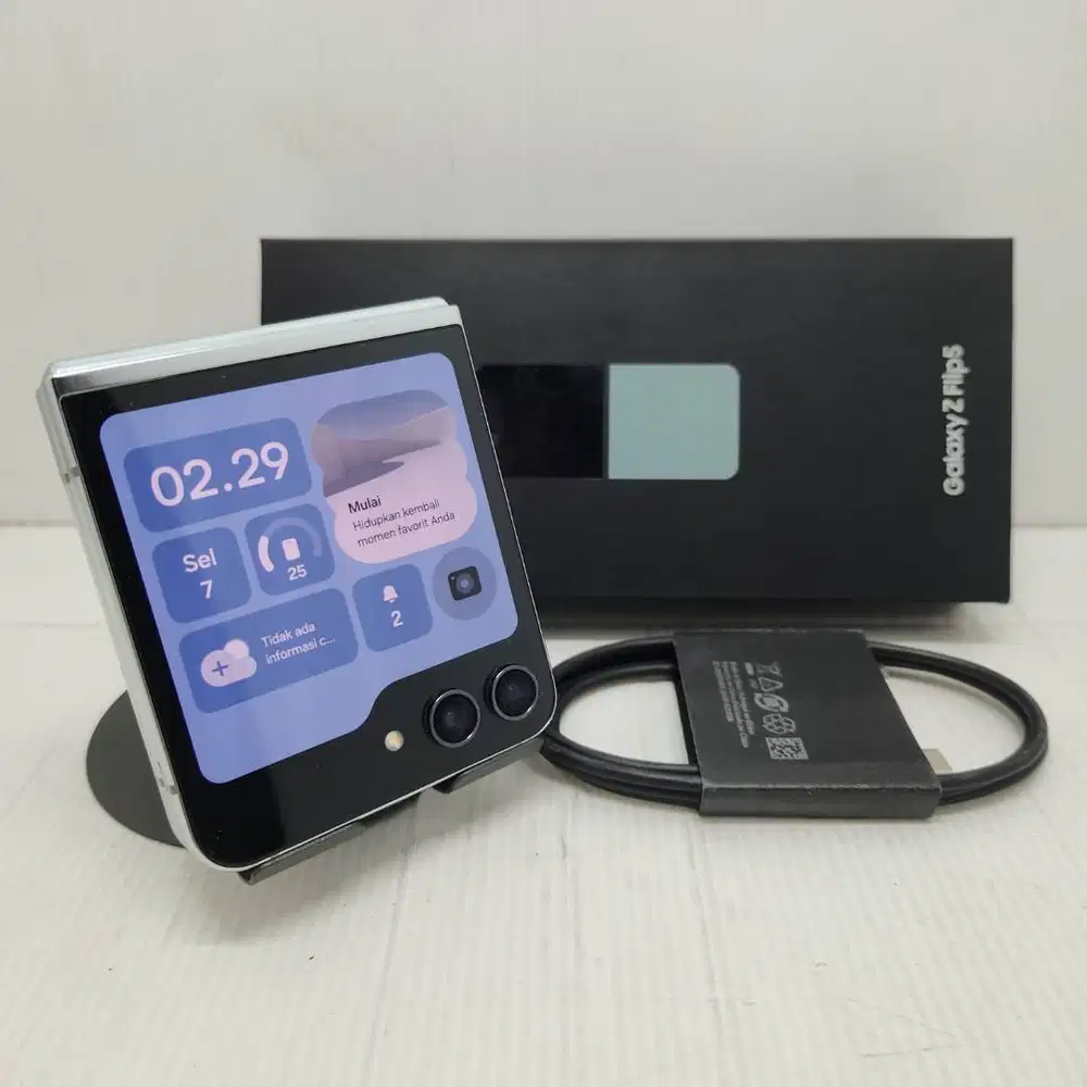 SAMSUNG GALAXY Z FLIP 5 5G MINT 8/256 EX SEIN RESMI FULLSET