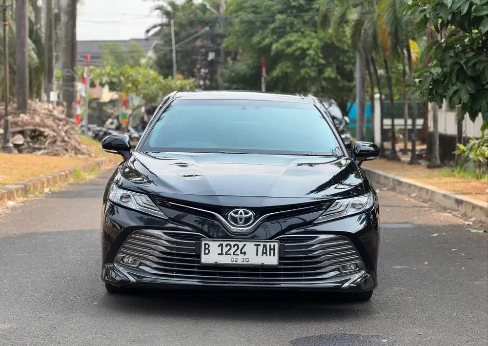 Camry Hybird 2019 AT